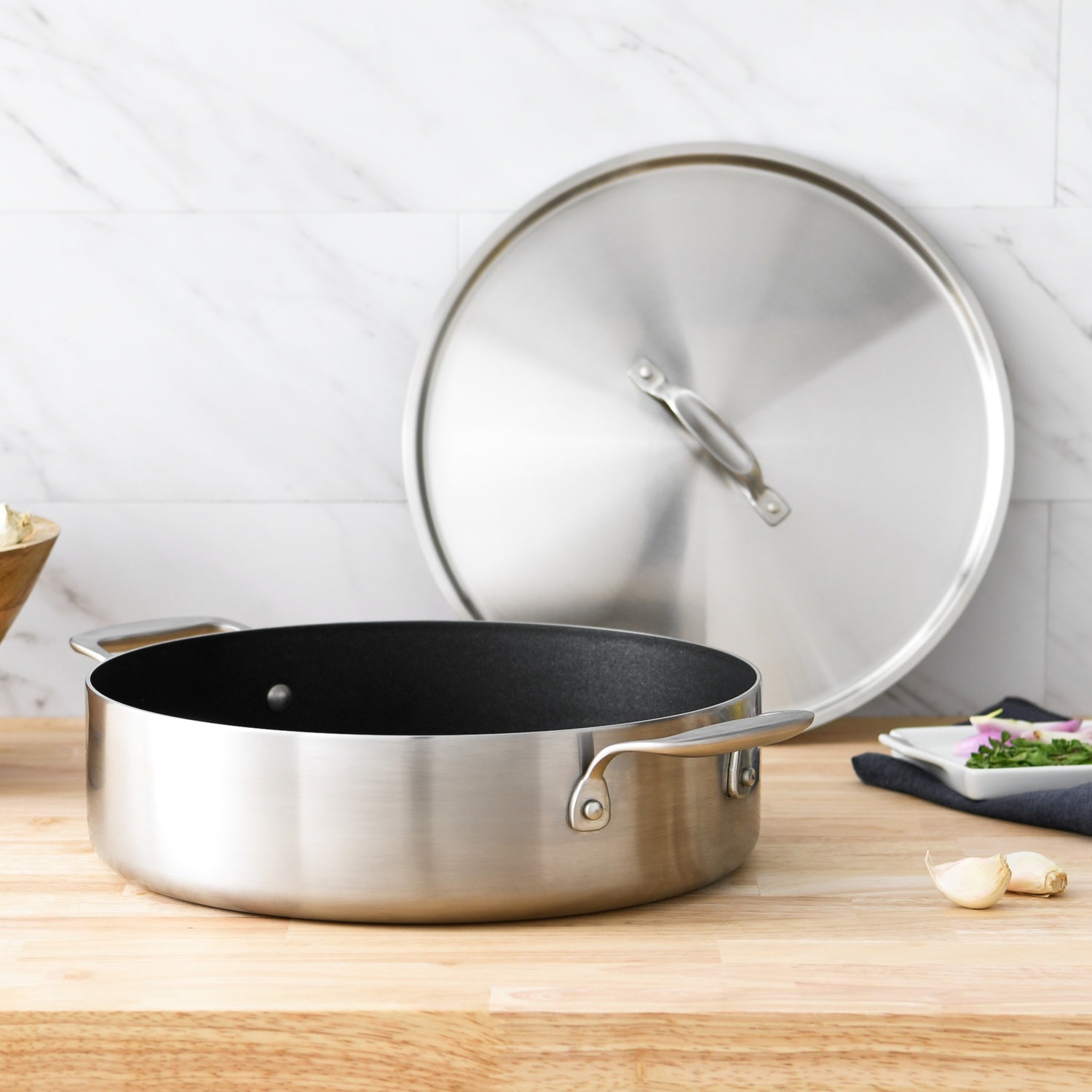 Nonstick Casserole Pan