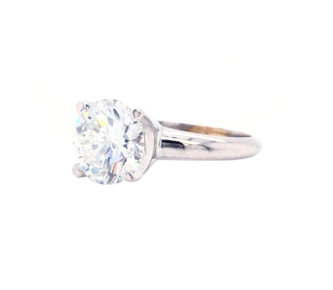 2.24 Carat 18K White Gold Brillant Round Cut Diamond Solitaire Ring Si2 5.3 Gram