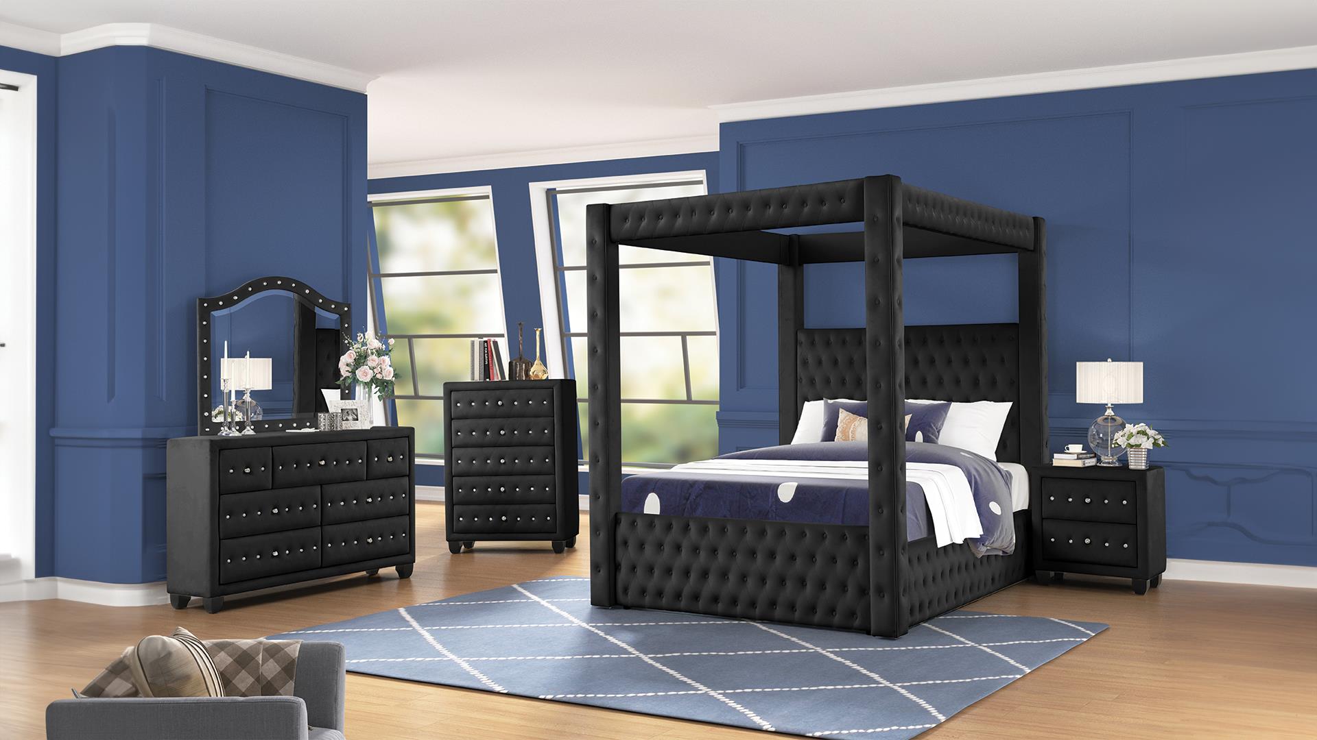 CANOPY QUEEN BED