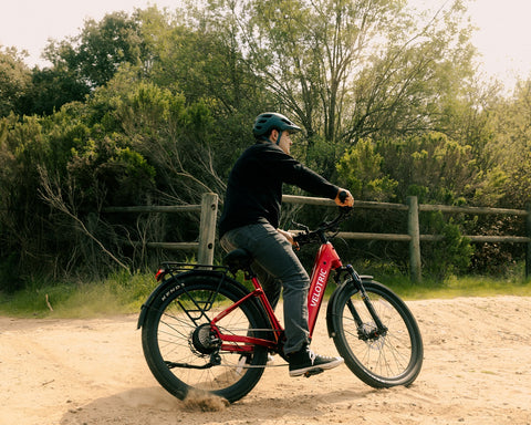 Man enjoy with Velotric Discover 2 commuter ebike