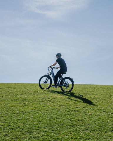 Dawe Jack Ride Velotric Discover 1 ebike on the glass