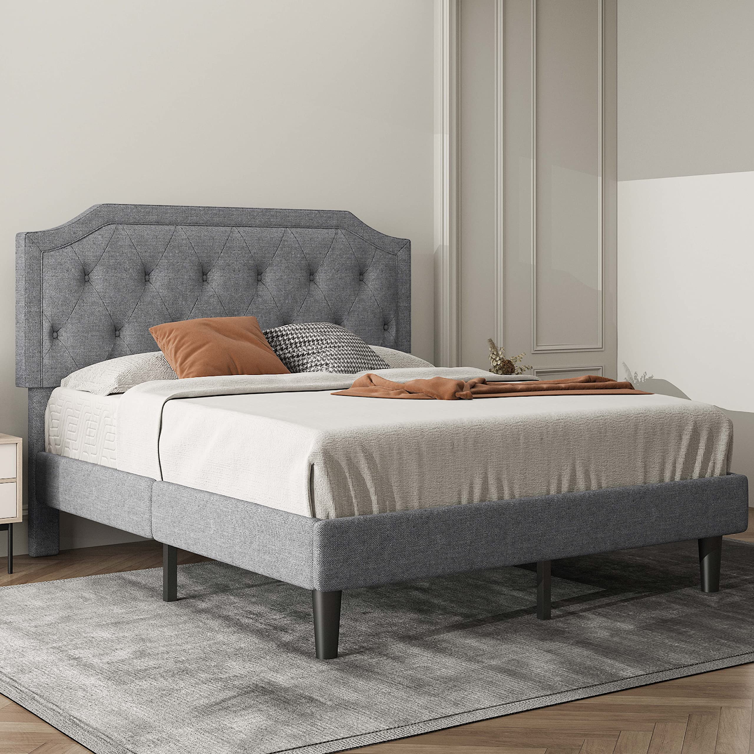 Upholstered Queen Size Platform Bed Frame with Adjustable and Curved Corner Design