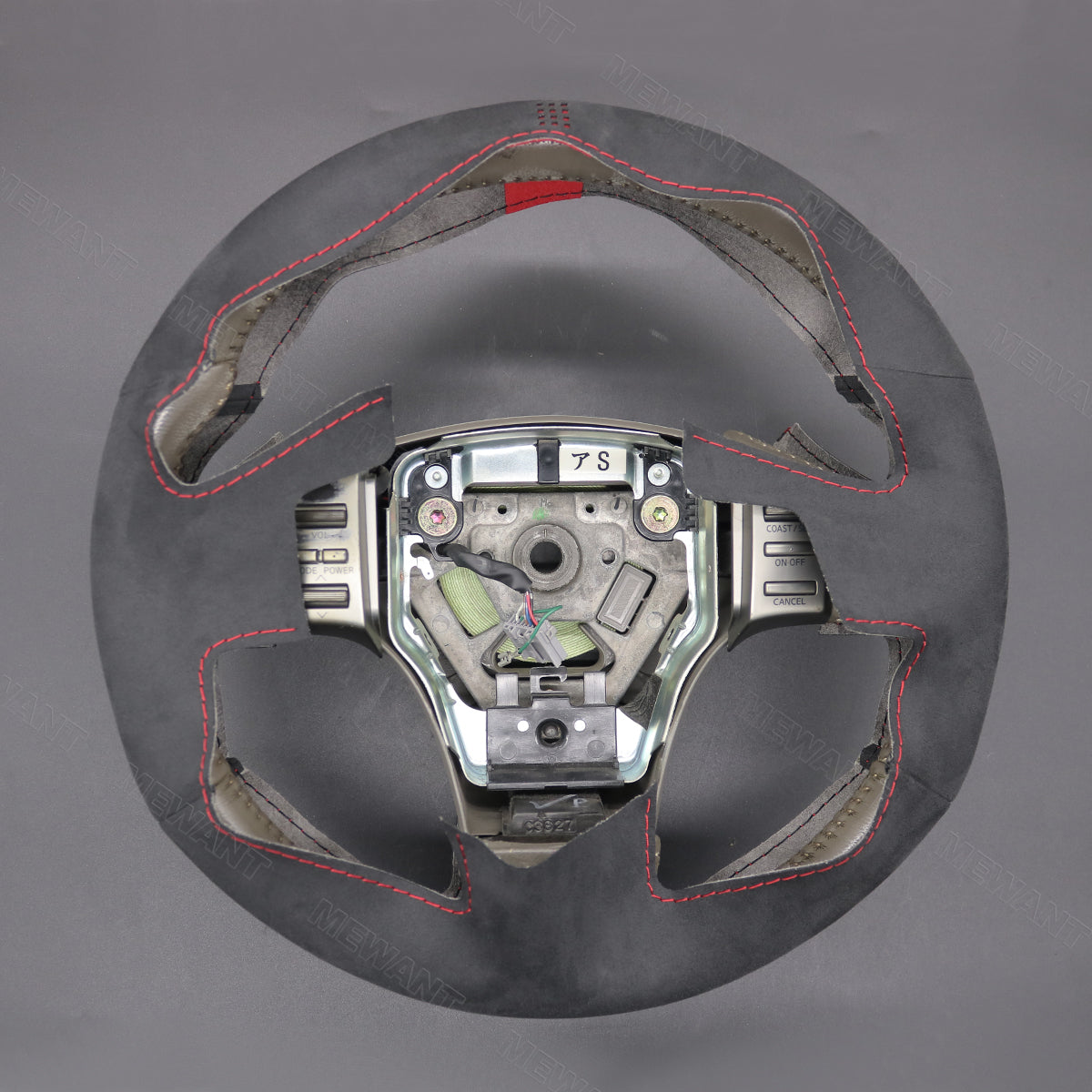 MEWANT Carbon Fiber Suede Car Steering Wheel Cover for Infiniti G35 2003-2006 / for Nissan Skyline V35 2003-2006