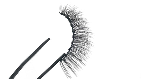 10-micro-magnets-eyelashes