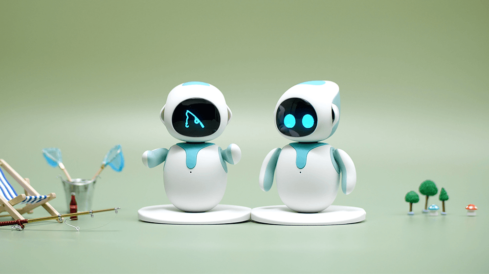 Eilik: a Tiny Interactive Desktop Robot Capable of Emotions 