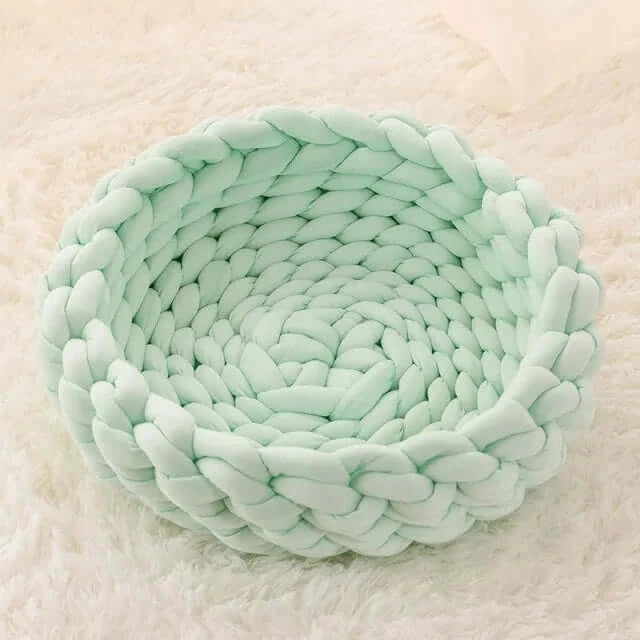 Woven Round Soft Pet Bed