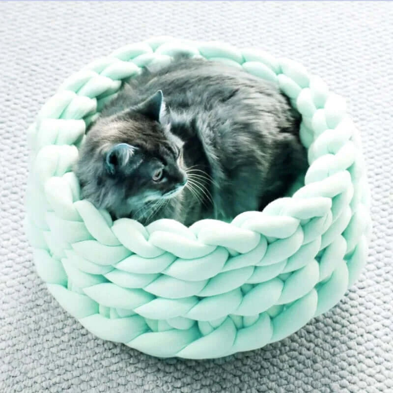 Woven Round Soft Pet Bed