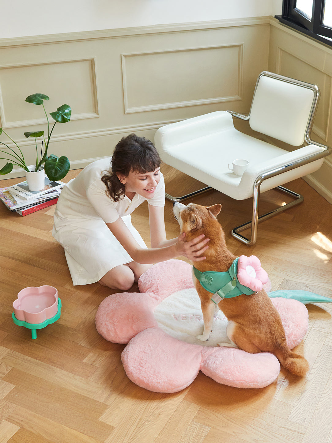 Flora Pet Bed