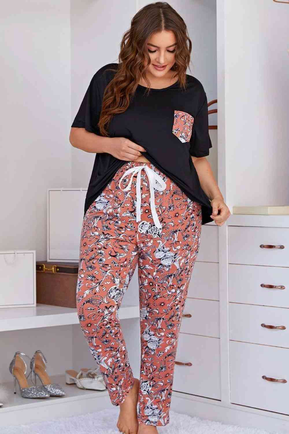 Plus Size Contrast Round Neck Tee and Floral Pants Lounge Set (2 Colors)