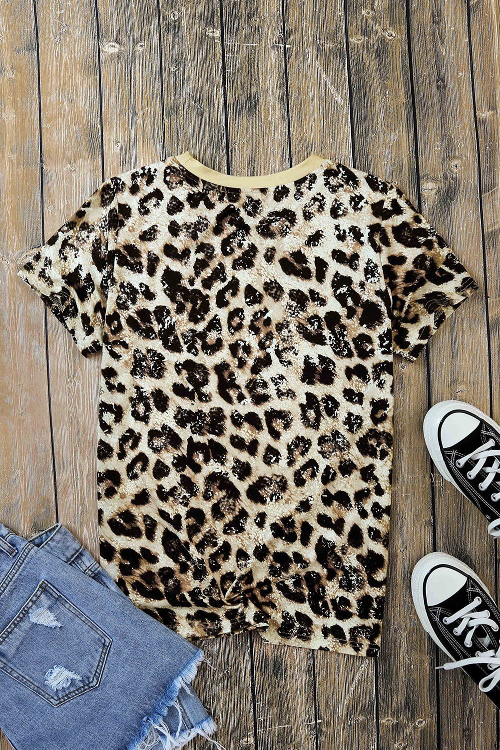 KHD BE KIND Heart Leopard Print Round Neck Tee