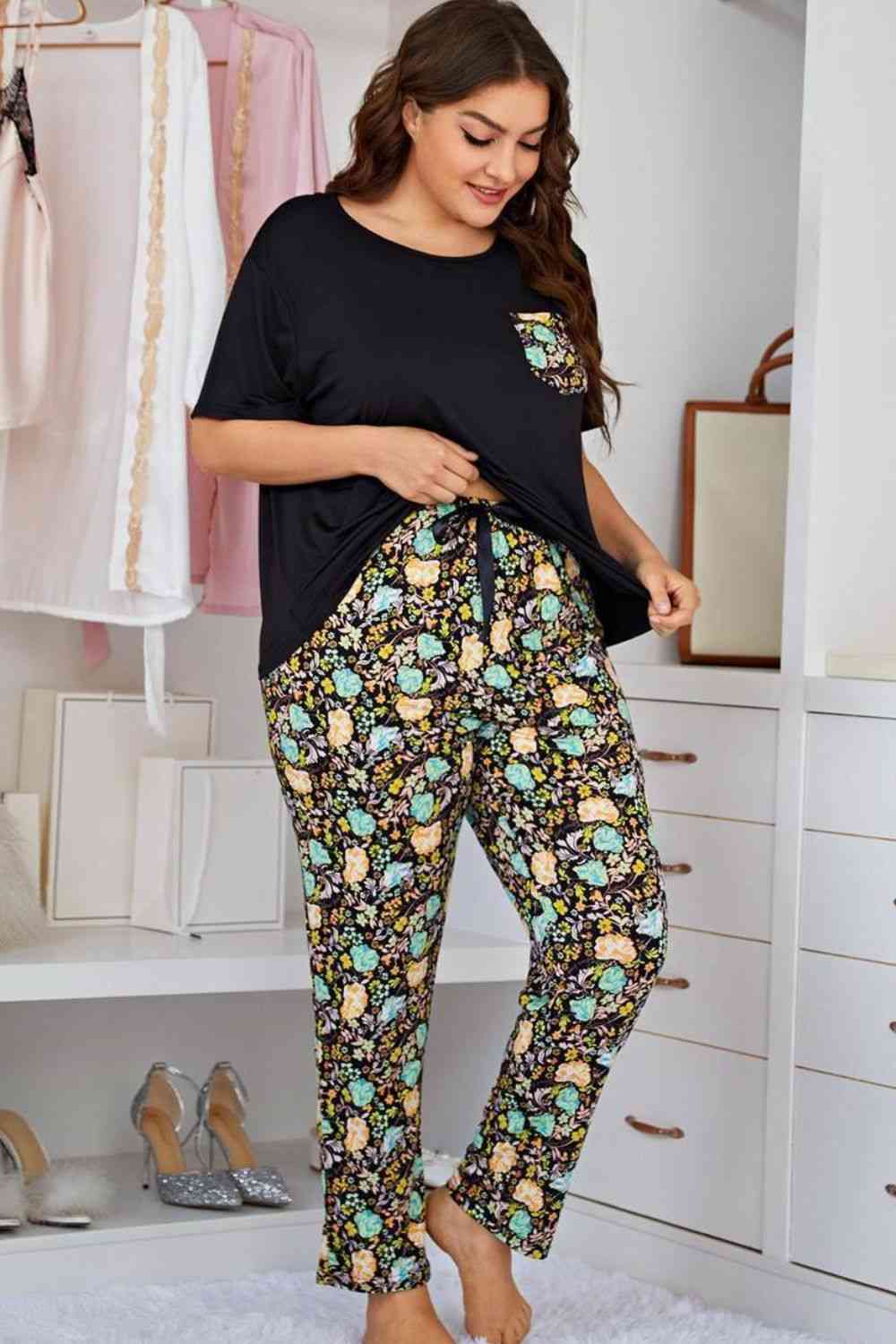 Plus Size Contrast Round Neck Tee and Floral Pants Lounge Set (2 Colors)