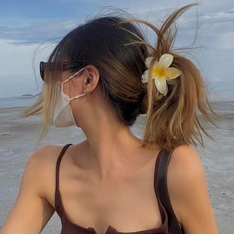 Fashion flower hair clip