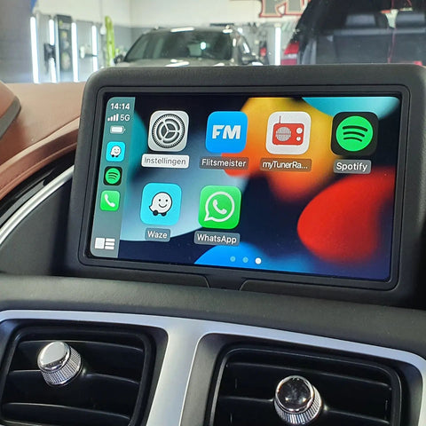 Aston Martin MIRRORLINK