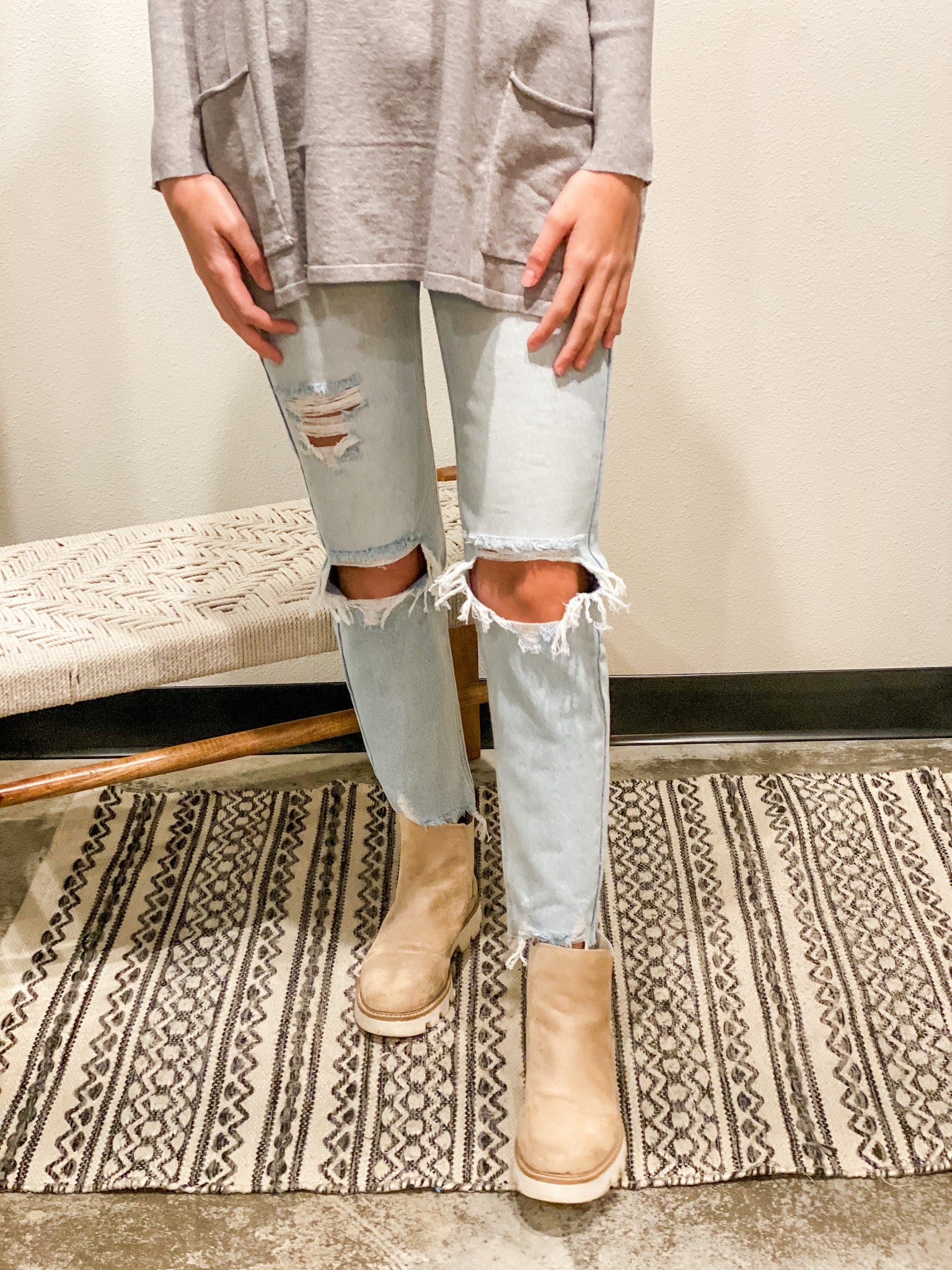 TNR | High Rise Ripped Girlfriend Jeans