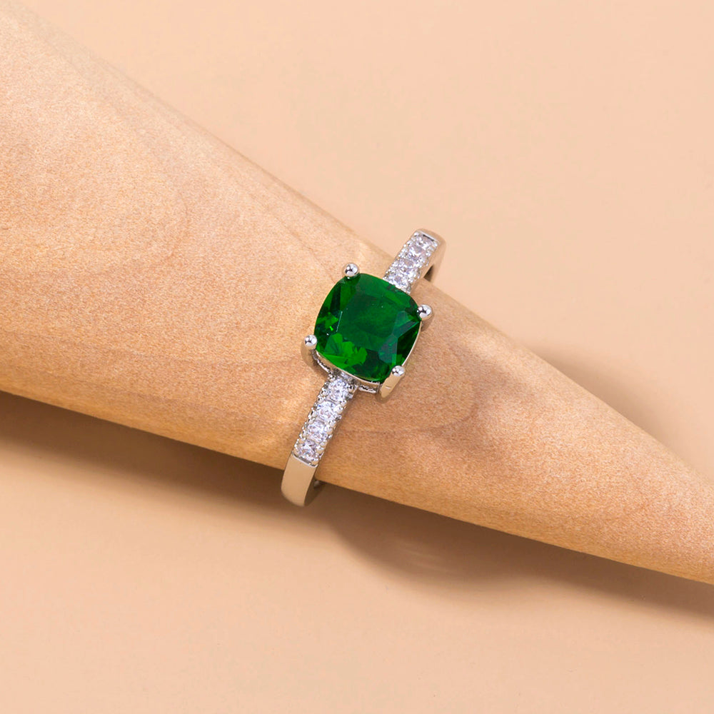 European and American creative geometric green gemstone ring, simple and versatile micro-inlaid zircon female ring, copper ring wholesale