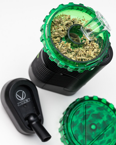 VIVANT ALTERNATE has a grinder to help better grind and load your dry herbs.