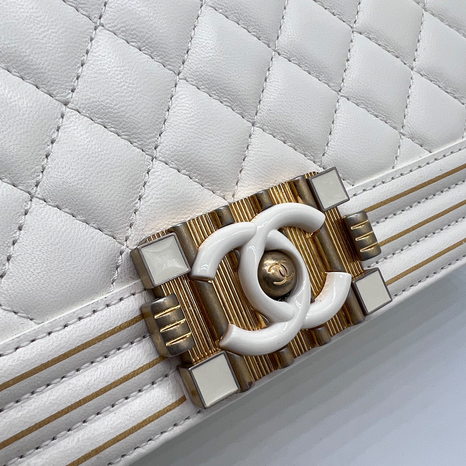 Chanel Boy Studded Handle Bag In White Size Old Medium