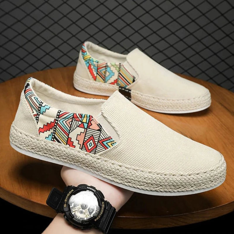 Maverick? UrbanSway Slip-On Corduroy Shoes