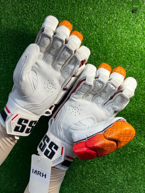 SS MILLENIUM PRO BATTING GLOVES - 2022