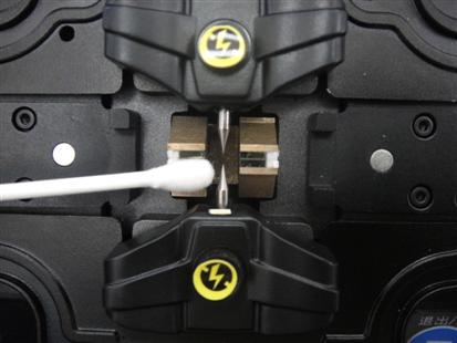 Cleaning the Fiber Fusion Splicer Electrodes