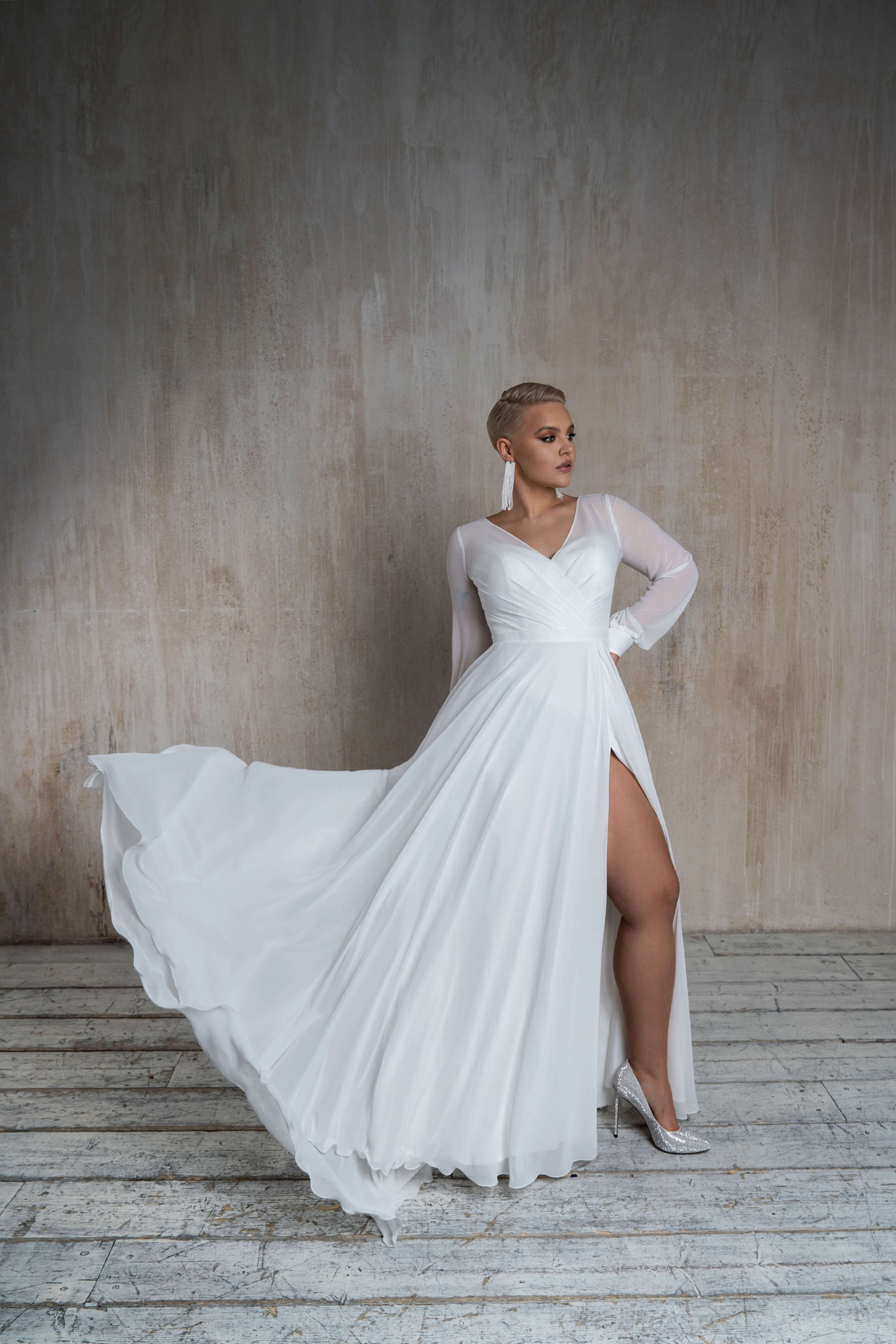 Elegant A-Line Wedding Dress with Long Sleeves and Deep Slit Martha Osfadelle Gown
