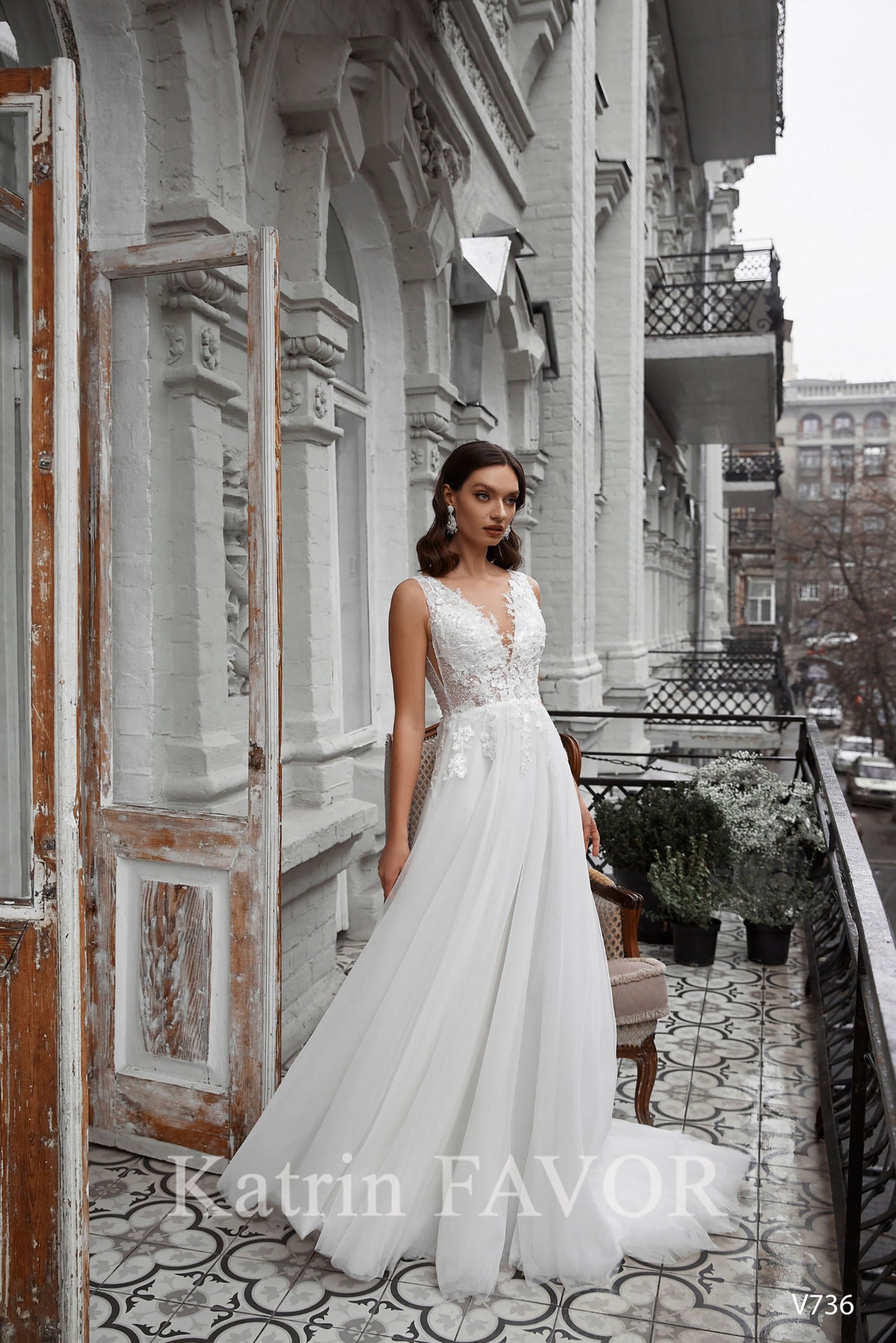 Simple A-line rustic wedding dress