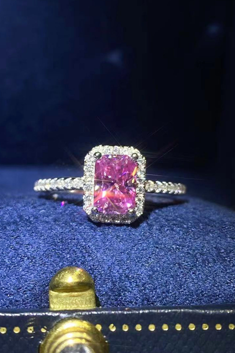 2 TCW Pink Emerald Moissanite Ring