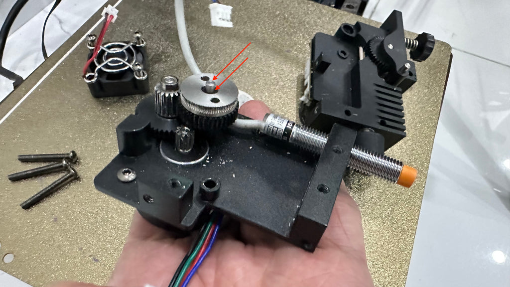 P6 Make the axis stick out