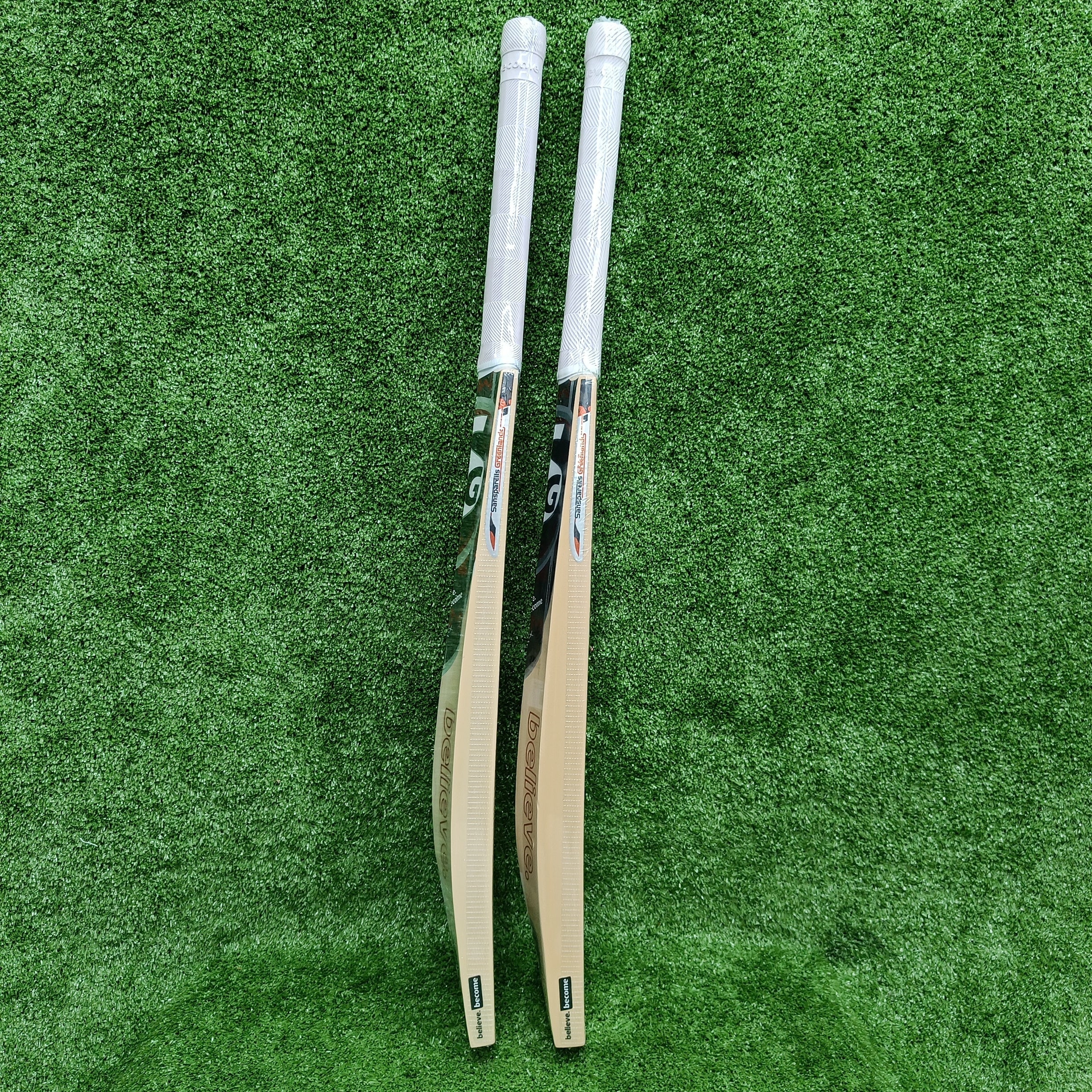 SG Roar Spark Kashmir Willow Cricket Bat