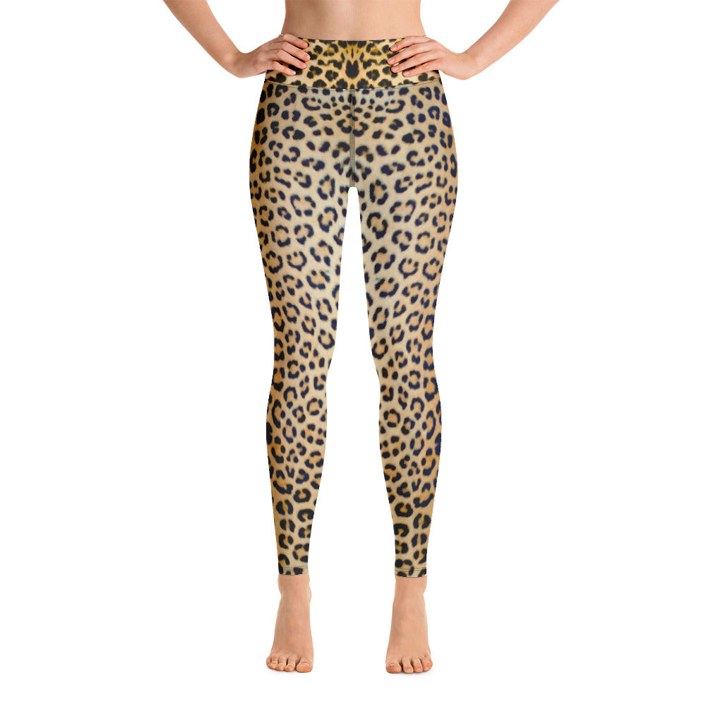 Women Set High-Rise Leggings in Leopard