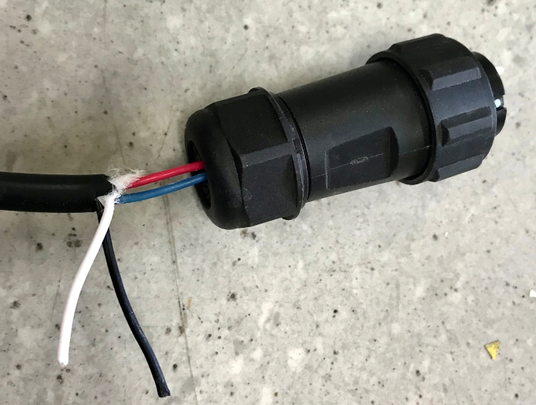 Spina maschio di aviazione a 4 pin