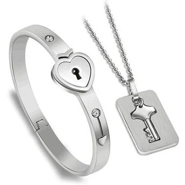 Designed Heart Lock Bracelet for lovers