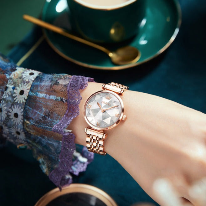 Luxury quartz watch for women that will cover your wrist with great class