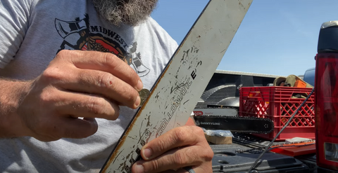 how to measure the gauge of the chainsaw chain