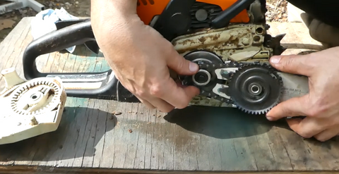 how to change the chain on a Stihl MS180 Chainsaw