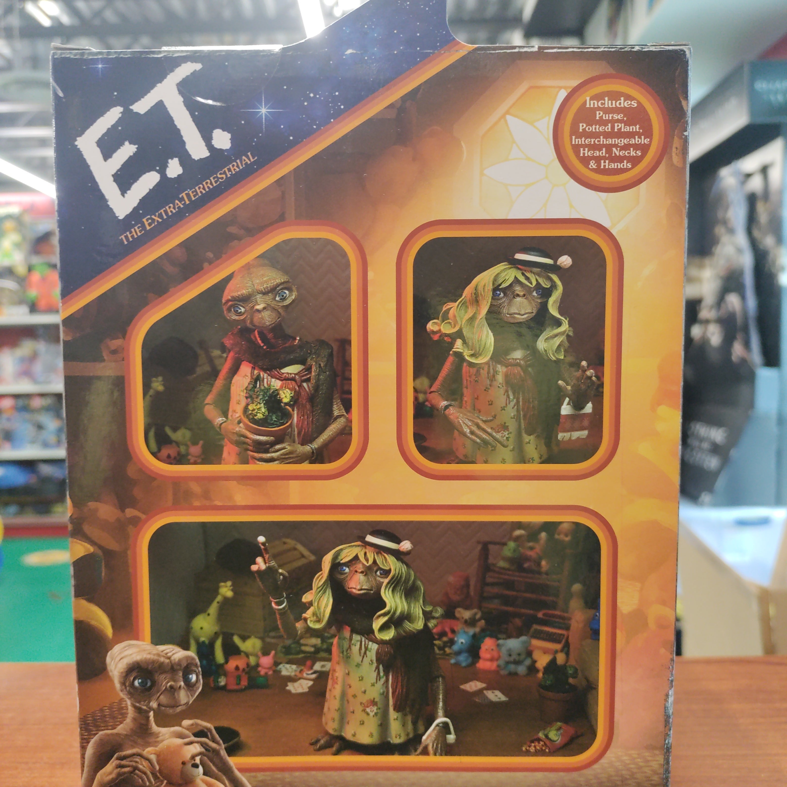 NECA E.T. Ultimate Dress-Up