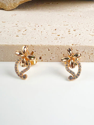 Laurentia Gold Colored Earrings 