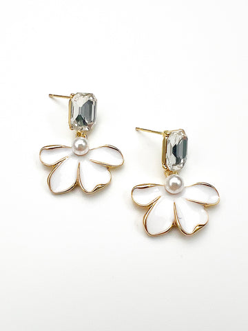 Pubbon Gold Stud Earrings