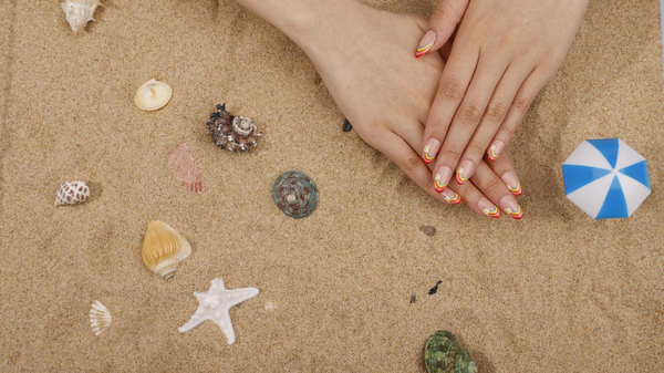 beach press on nails style