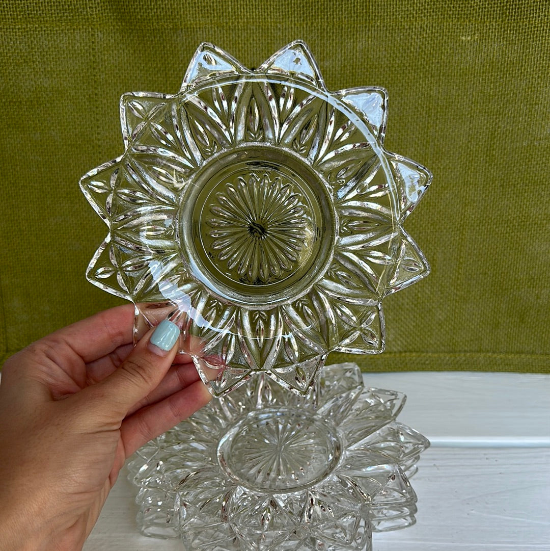 Set of 4, Vintage Federal Glass Pressed Petal Flower Glass Bowl