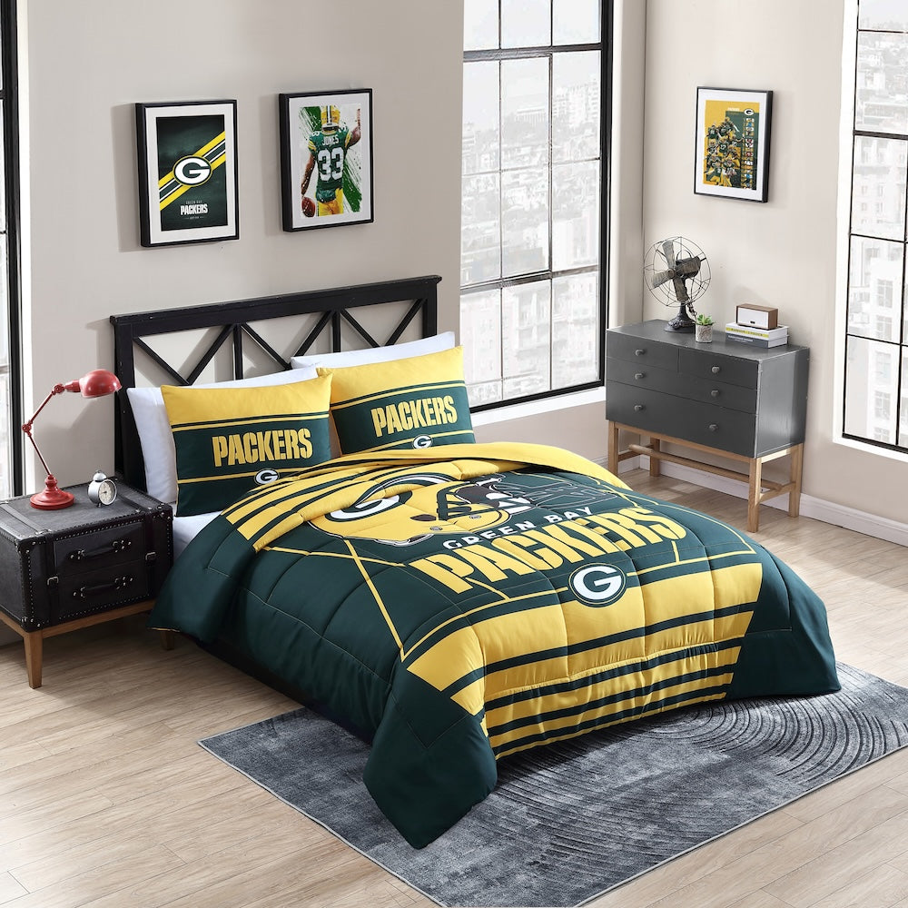 NFL Green Bay Packers Comforter Set with Shams - QUEEN