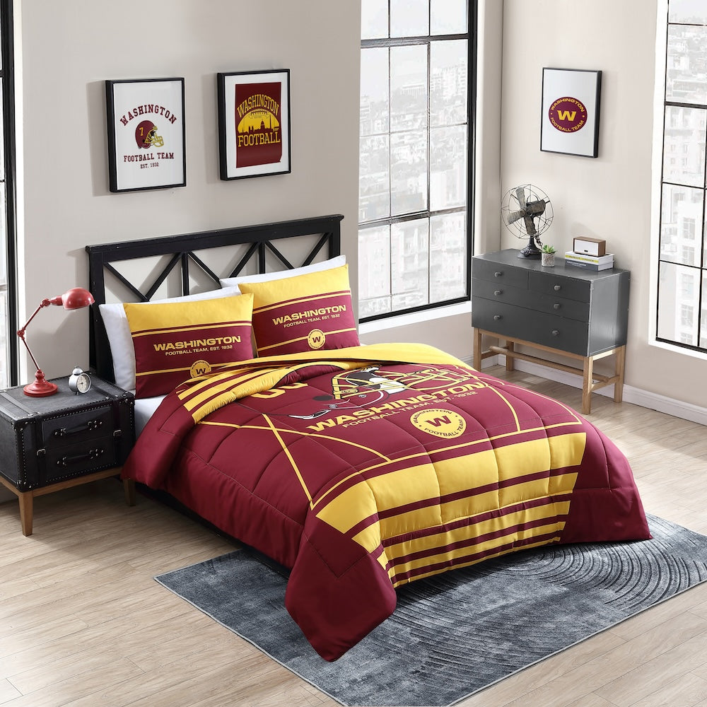 NFL Washington Commanders Comforter Set with Shams - QUEEN