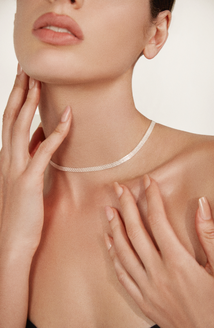 2. Dazzle Dream---Elegance Pure Silver Choker
