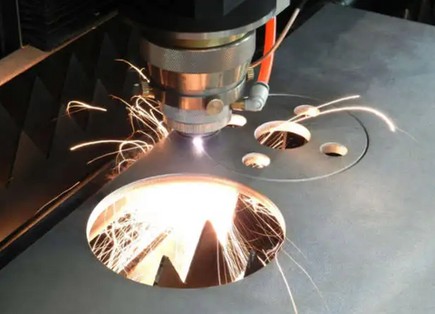 fiber laser cutting machine in metal processing industry