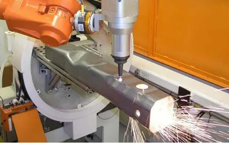 robot fiber laser cutter