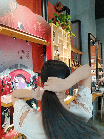 Step 1: Grab the ponytail