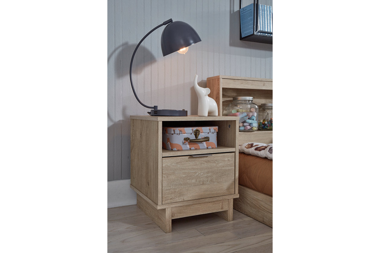 Oliah Nightstand