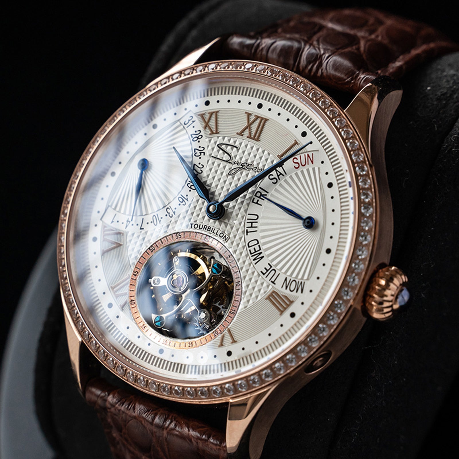 Tourbillon Master SU8004GW6