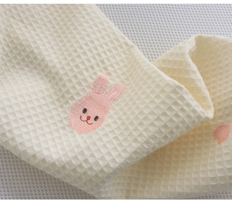 Soft Waffle Cotton Baby Crib Protector with Lovely Embroidery