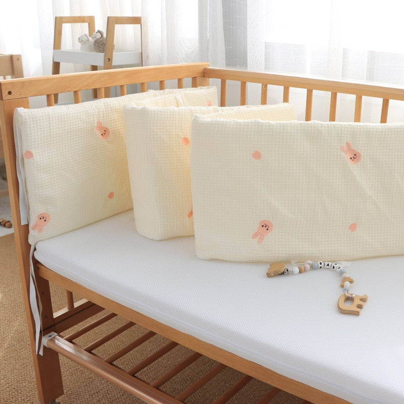 Soft Waffle Cotton Baby Crib Protector with Lovely Embroidery